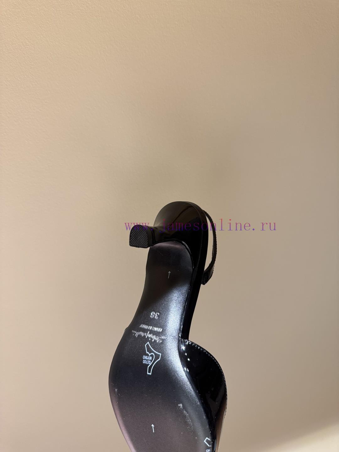 The MostThe Design Master Forgotten By The PublicElsa Schiaparelli Elsa SchiaparelliChanel's Li g7urgm5g - Image 8