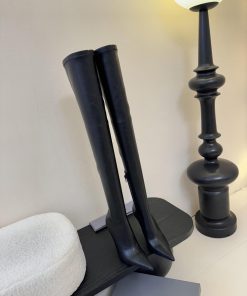 Balenciaga Pointed Zipper BootsIt's So Cool To Want To Become A Woman From A Parisian Family. T chu21v1l