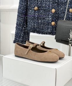 Place An Order Specifying The Original Airplane Box 10roofPrada/Prada Classic Mary Jane ShoesTh tu8fjiex