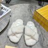Fendi Autumn/Winter New Cross Wool SlippersFurry And Super Cute Comfortable And Fashionable On zpmq6wr2