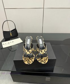 ALA ࠖ A Triangle Flat Slippers | HIGH LOVE | | | ALA ࠖ A | HIGH LOVEEvery Person In A Big Onlin bte22hr6