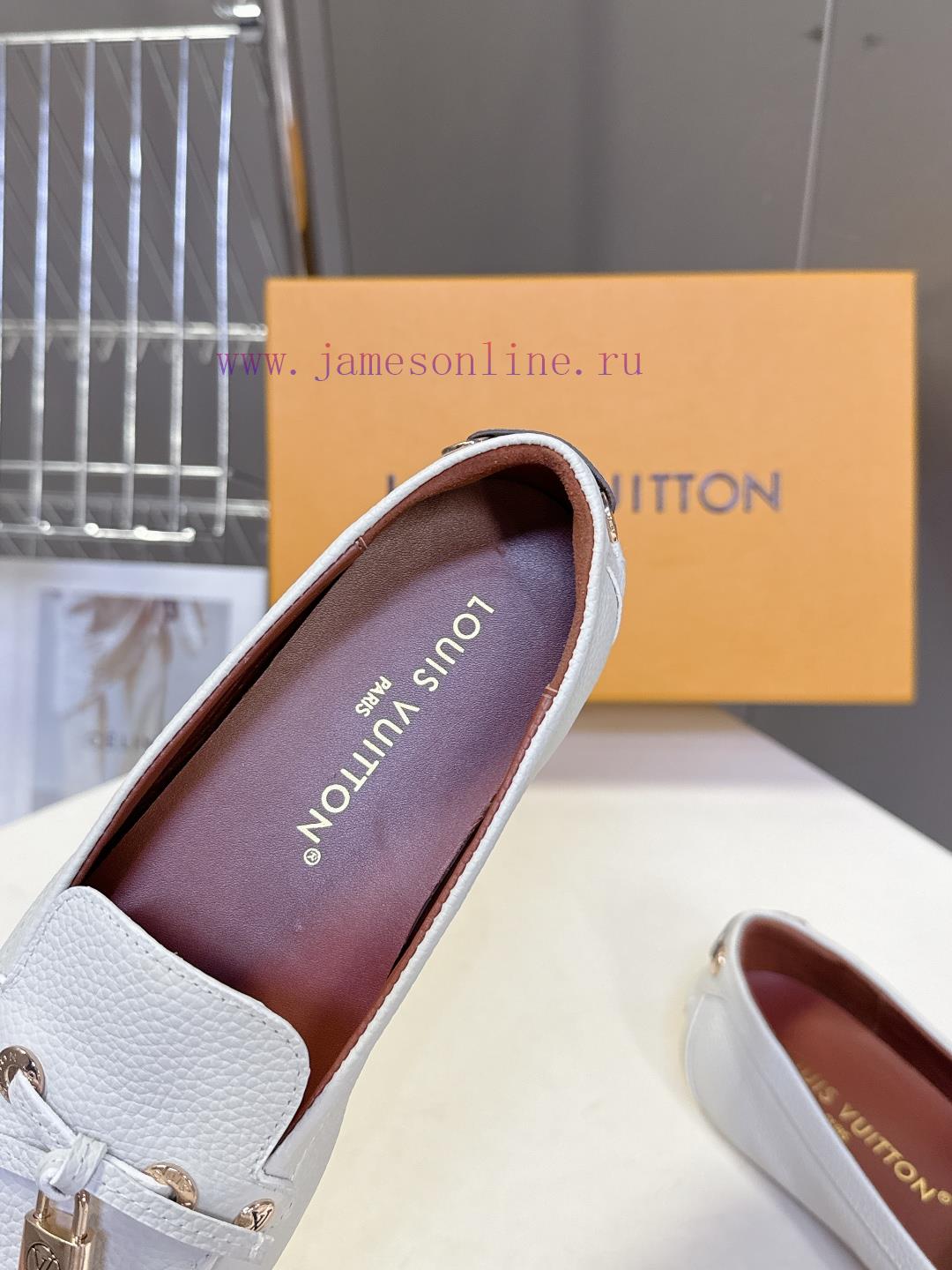 Lv Brand Louis Vuitton Autumn And Winter New Collection Of Bean Shoes Thin Soled Shoes With A L i3sl1k5q - Image 8