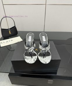 ALA ࠖ A Triangle Flat Slippers | HIGH LOVE | | | ALA ࠖ A | HIGH LOVEEvery Person In A Big Onlin cg7p1kcb