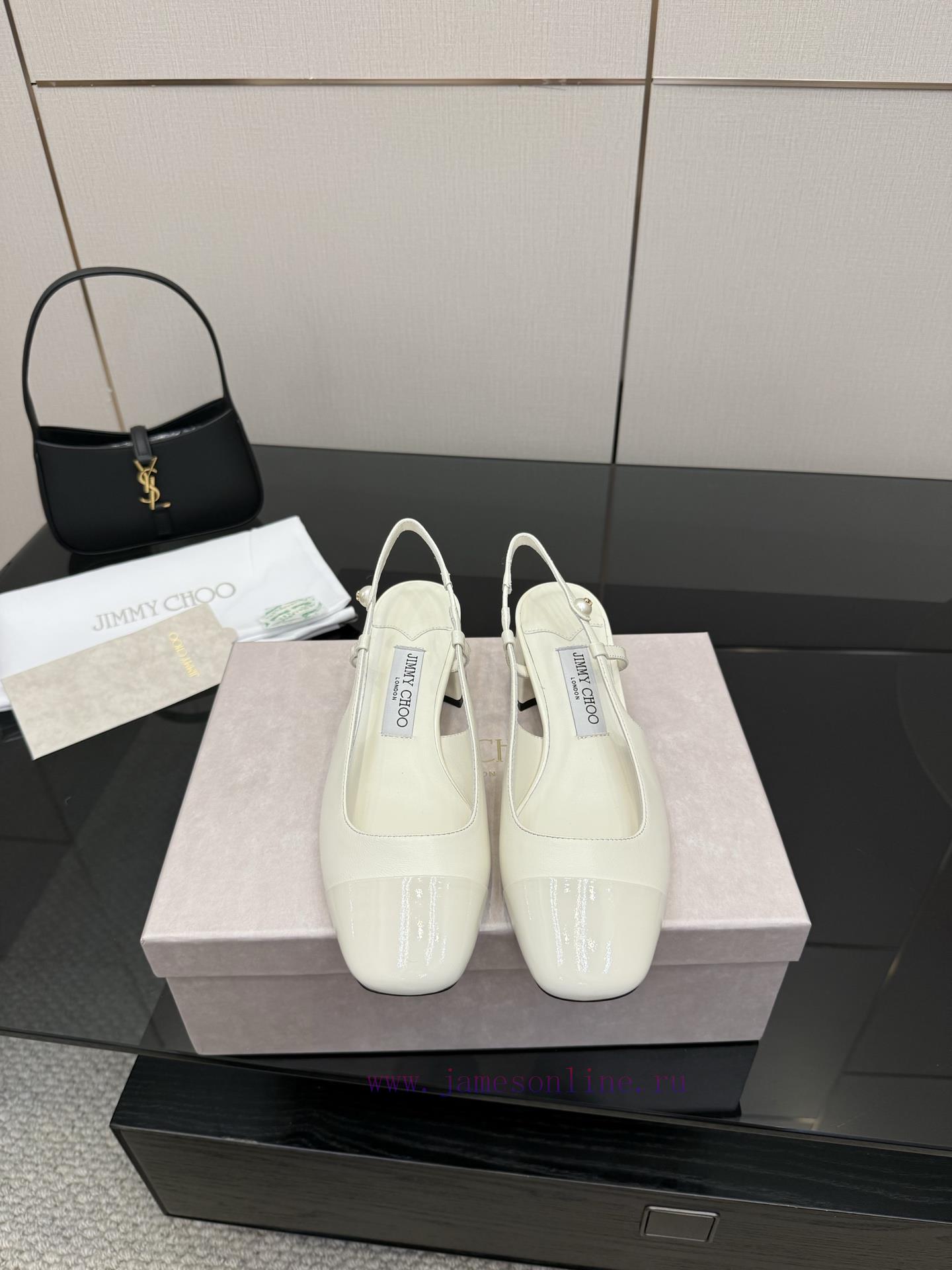 Jimmy Choo High HeelsCoarse Heel Patent Leather ToeArtificial Pearls Logo DetailsImported Sheep 1ry9si57