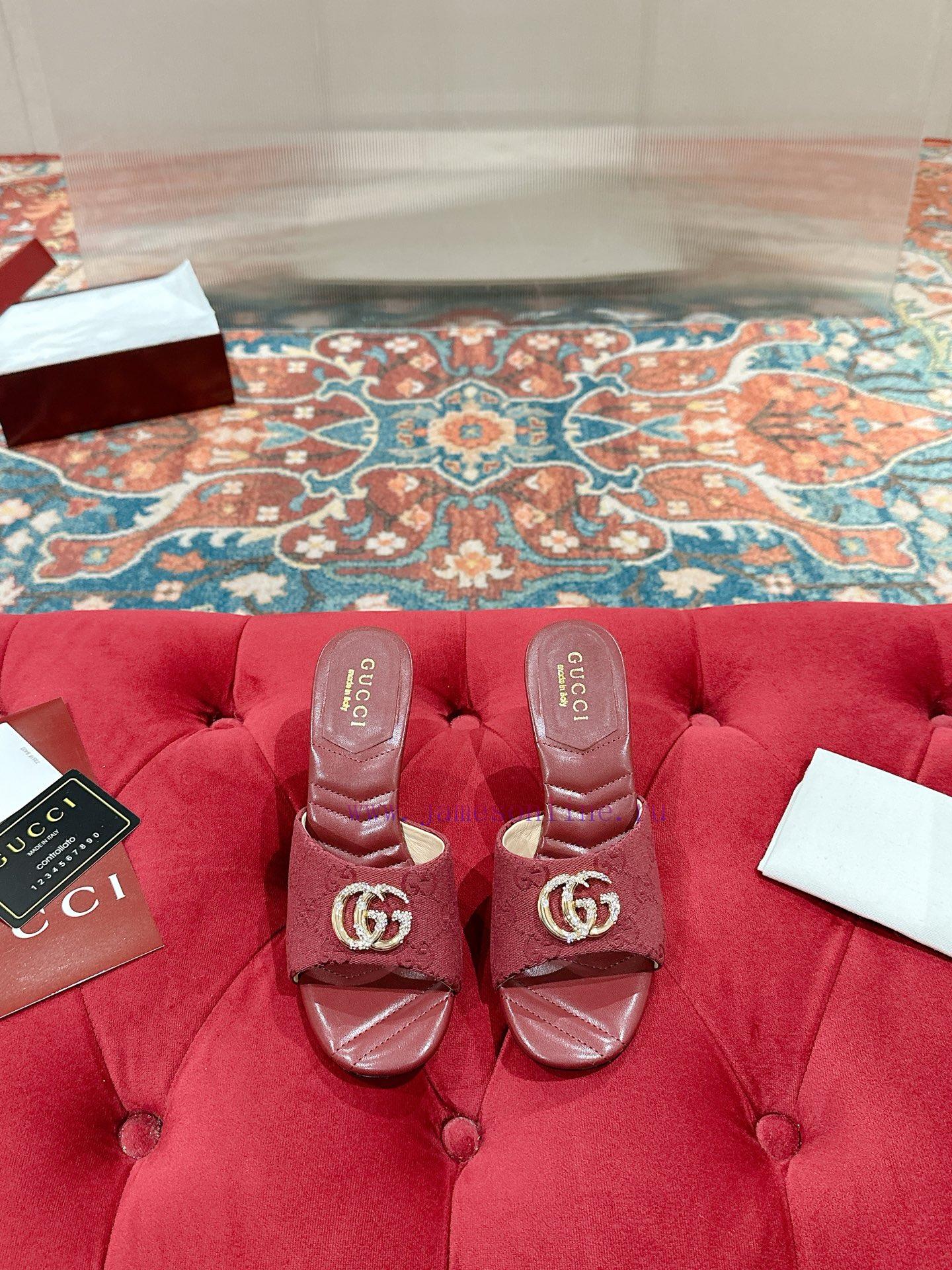 Gucci * 25 New Spring And Summer Open Toed Slippers Are Made Of Leather And Cleverly Use Design rwm5hecg - Image 2