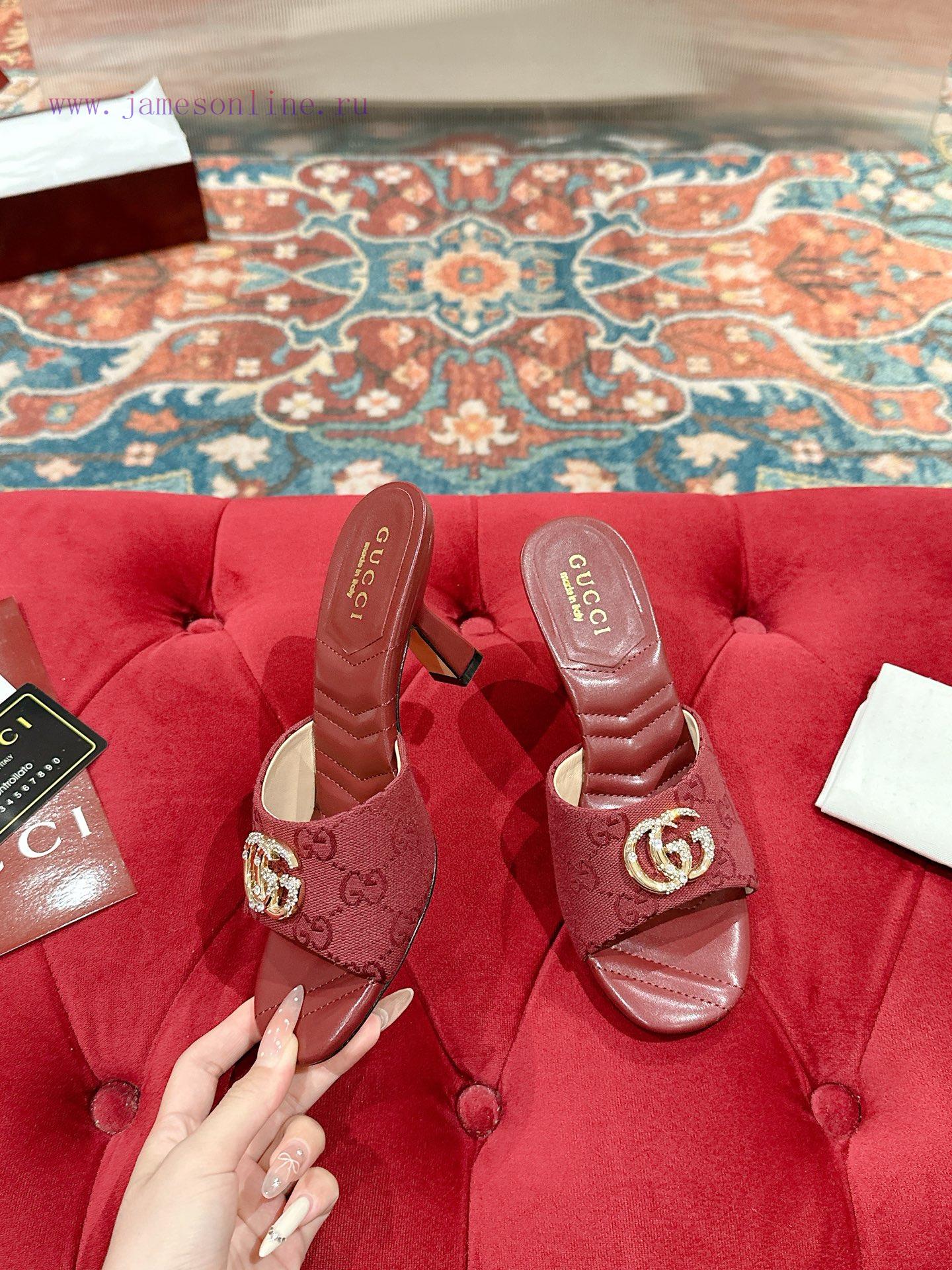 Gucci * 25 New Spring And Summer Open Toed Slippers Are Made Of Leather And Cleverly Use Design rwm5hecg - Image 4
