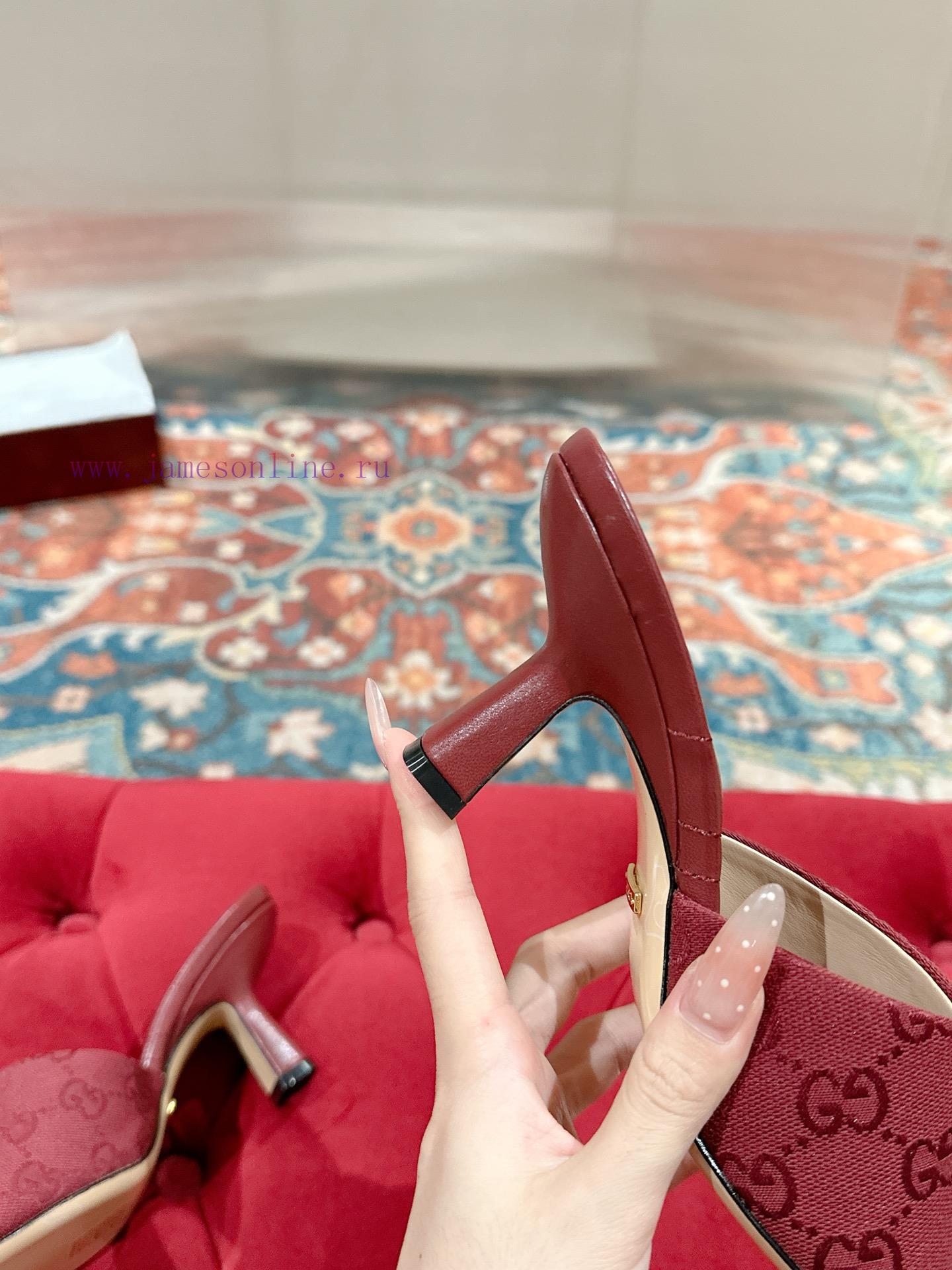 Gucci * 25 New Spring And Summer Open Toed Slippers Are Made Of Leather And Cleverly Use Design rwm5hecg - Image 8