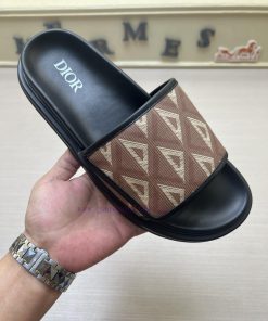 DIOR~Dior High Quality Slippers In One Row Summer Men's High Quality Classic Slippers * This Di gvr9pv9g