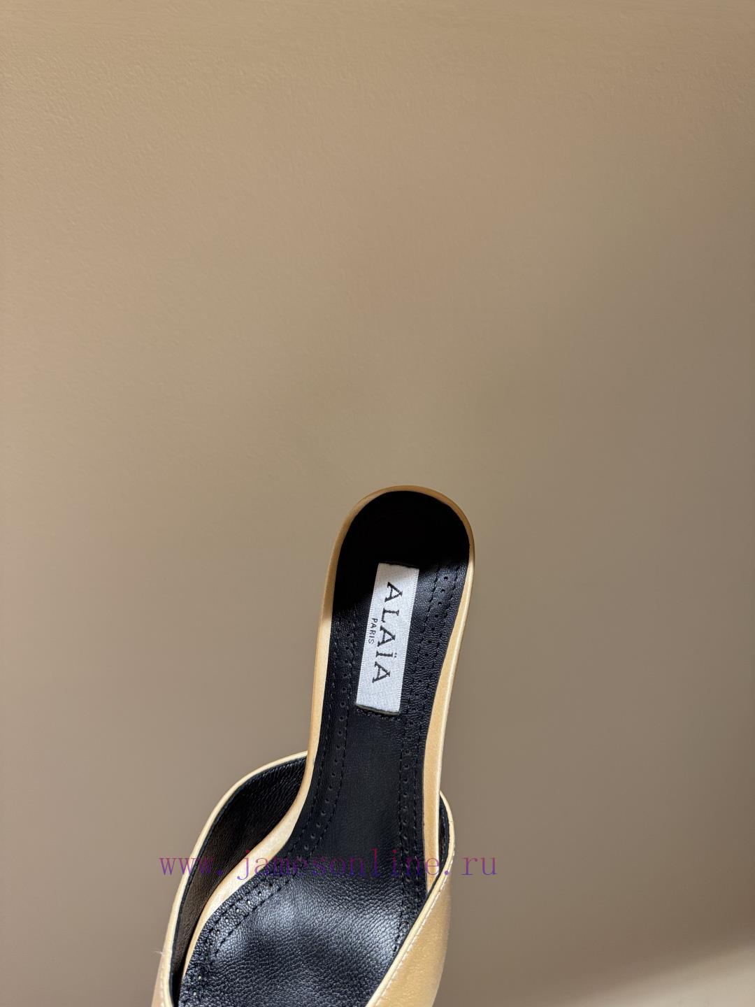 ALAIA | French High-end First Tier High-end BrandParis Fashion Industry And The World Are Renow ubjd04hg - Image 6