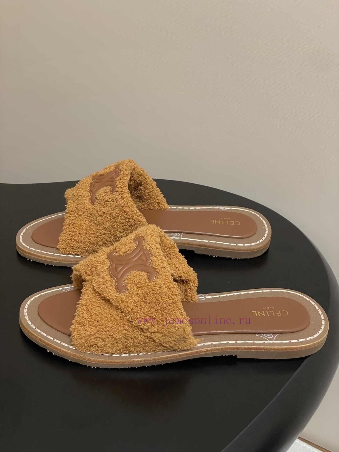 -Top Quality25ss Spring/Summer New CELINE LYMPIA Twisted Plush Slippers Triumphal Arch Plush Fa e15on2u1 - Image 4